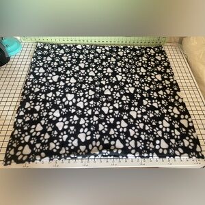 NWT Handmade Fleece Dog Blanket Black W/White Paw Prints